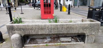 news-clerkenwell-green-fountain-and-cattle-trough